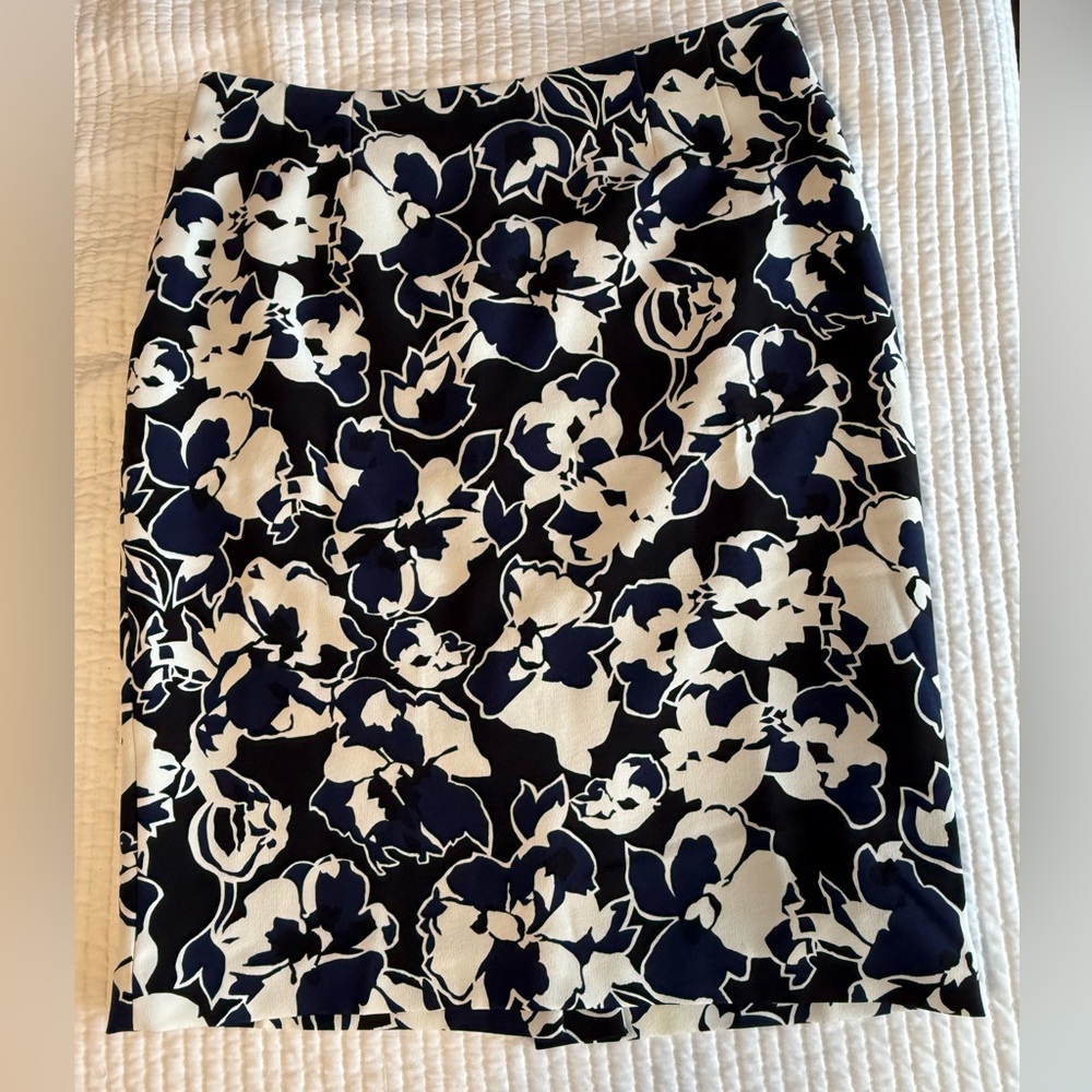 Evan Picone Pencil Skirt Knee-Length